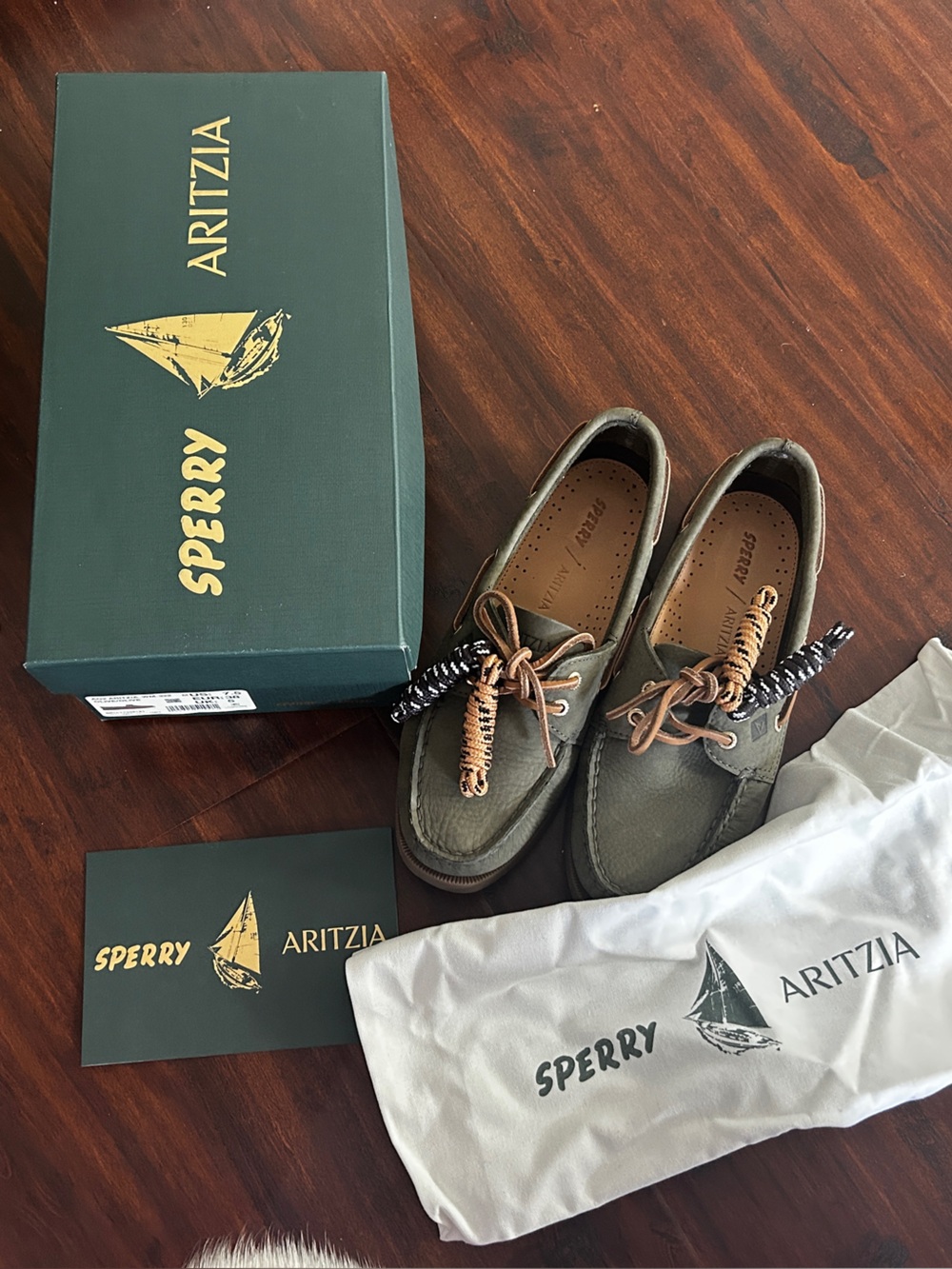 Sperry x Aritzia Authentic Original™ 2-Eye Boat Shoe. Size 7.5